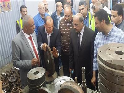 رئيس مصر للطيران للخدمات الأرضية يتفقد أعمال التصنيع ومراحل العمل للمعدات
