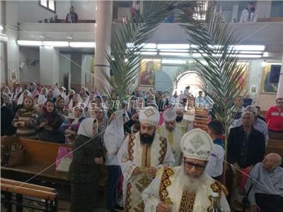  كنائس السويس تحتفل بأحد الشعانين برفع سعف النخيل في ذكرى دخول المسيح للقدس
