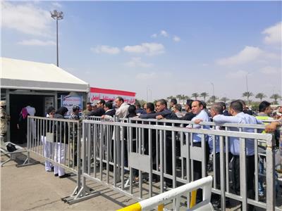 إقبال متوسط على لجان «مطار القاهرة» في أخر يوم للتصويت
