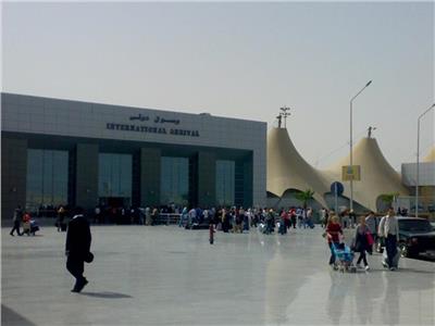 مصر للطيران تسير 120 رحلة جوية إلى مطار الغردقة خلال شم النسيم
