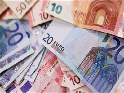 تراجع سعر اليورو والإسترليني أمام الجنيه المصري في البنوك الثلاثاء