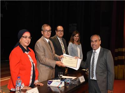  جامعة القاهرة تكرم مجموعة جديدة من أعضاء التدريس