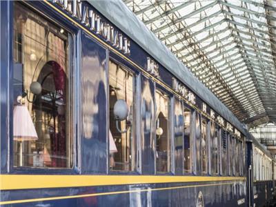 بالصور.. فرنسا تعيد ترميم  القطار الأسطوري "لوريان إكسبريس"