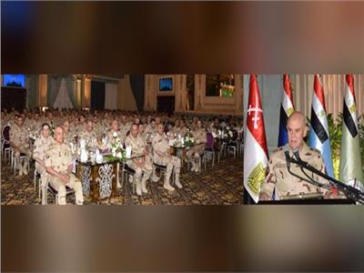 رئيس أركان حرب القوات المسلحة يشارك قوات الدفاع الجوي تناول الإفطار