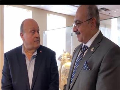 وزير سياحة أونتاريو يزور المتحف المصري في «ميسيساجا»
