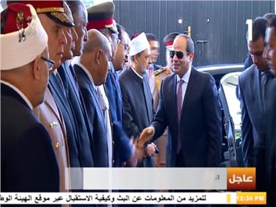 لحظة وصول الرئيس السيسي مقر احتفالية وزارة الأوقاف بليلة القدر