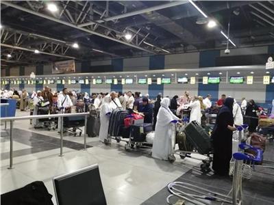 مطار القاهرة يستقبل 3 آلاف معتمر عائدين من الأراضي المقدسة 