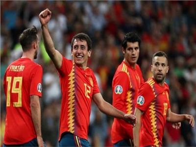 فرحة لاعبي منتخب اسبانيا بالفوز