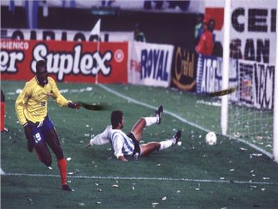 هدف كولومبيا الأول في الأرجنتين