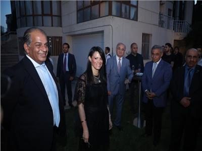 صورة  وزيرة السيحة والسفير عادل إبراهيم سفير جمهورية مصر العربية لدي أذربيجان