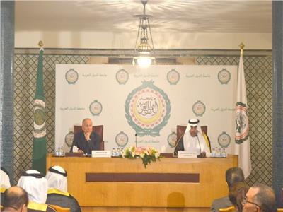 صورة لرئيس البرلمان العربي وأمين عام الجامعة العربية