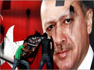 غضب الشعب التركي ضد دعم أردوغان للإرهاب - أرشيفية