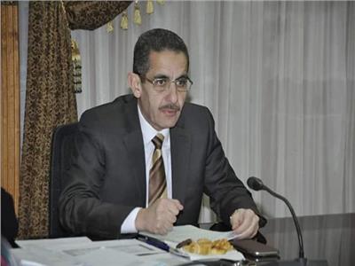 الدكتور طارق راشد رحمى رئيس جامعة قناة السويس