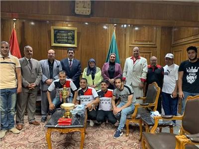 محافظ القليوبية يكرم فريق مركز شباب قليوب الرياضي