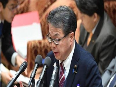 وزير التجارة الياباني : ليس لدينا أي خطط لسحب القيود المفروضة على التصدير
