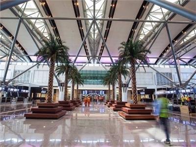 مطار مسقط الدولي يحصد جائزة أفضل مطارات الشرق الأوسط