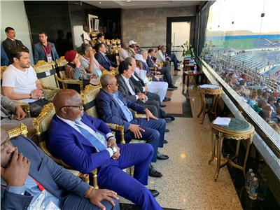 وزير الشباب والرياضة يشهد مباراة تونس والسنغال