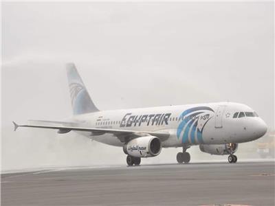«مطار دوالا» بالكاميرون يحتفل بأول رحلات مصر للطيران 