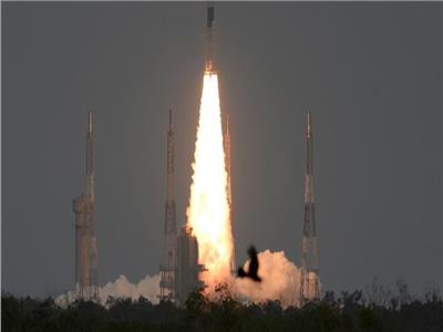  الهند تطلق «شاندرايان 2» إلى القمر 