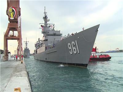 القوات البحرية المصرية واليونانية تنفذان تدريب بحري عابر بالبحر المتوسط