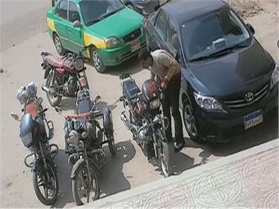 حبس سارق الدراجات النارية بالزيتون