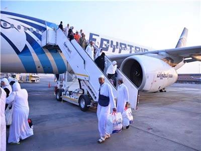 مصر للطيران تكثف رحلاتها غدا لبدء عودة حجاج القرعة والتضامن