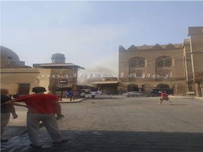 إخماد حريق محدود بازار سياحي بشارع المعز بالحسين 