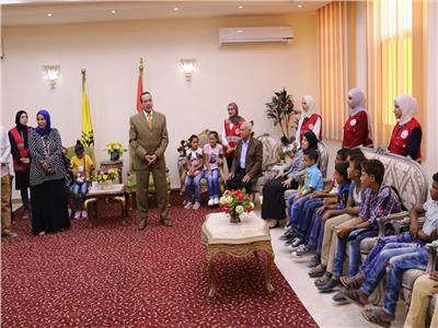 استقبال محافظ شمال سيناء ،أطفال حى الكرامة 
