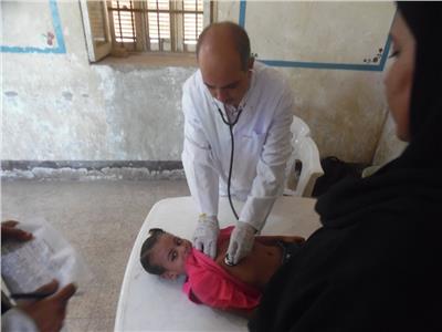 قافلة طبية مجانية توقع الكشف على 1363 مواطناً بقرية الجعافرة 