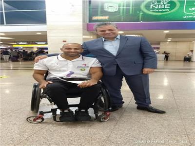 فوزي يودع منتخب مصر للسباحة البارالمبية بمطار القاهرة 