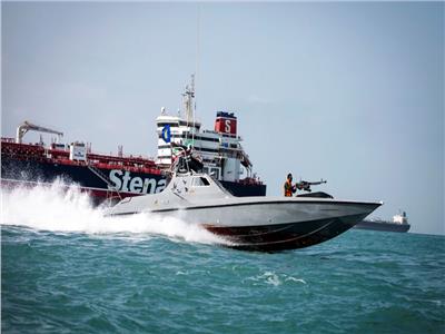 إيران تحتجز سفينة جديدة في مياه الخليج 