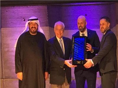 د.فاروق الباز يسلم الجائزة من مقر اليونسكو لمصر الخير