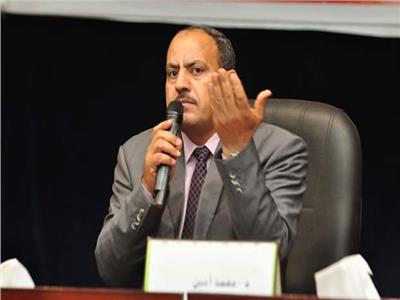  الصحفي محمد أمير، رئيس تحرير مجلة أكتوبر