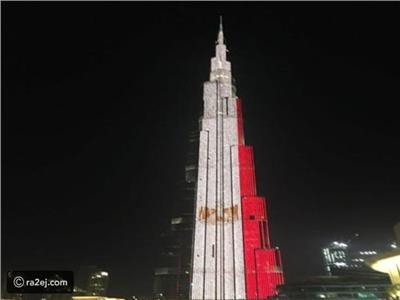 دبي تتضامن مع مصر و ترفع علمها على برج خليفة