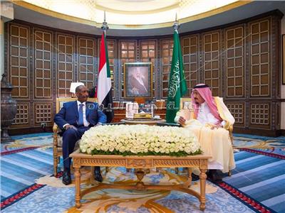  الملك سلمان بن عبد العزيز آل سعود والرئيس السوداني 