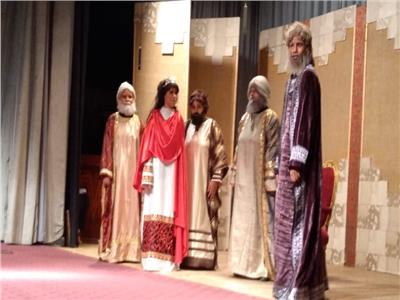 العرض المسرحى "مملكة الذهب" للمكفوفات يلهب حماس الجمهور 