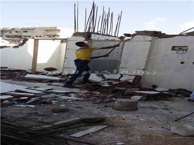 حملات مكبرة على البناء المخالف ومصادرة المعدات بأحياء الإسكندرية