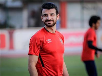  محمود متولي لاعب الأهلي 