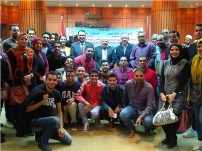 لقاء محافظ بورسعيد مع الشباب