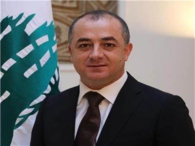 وزير الدفاع: أزمة لبنان "خطيرة" وتعيد للأذهان بدايات الحرب الأهلية