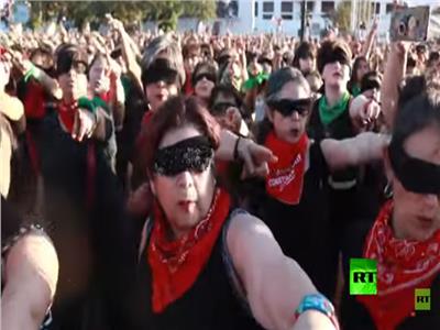 مظاهرة نسائية ضد الإغتصاب في " تشيلي"