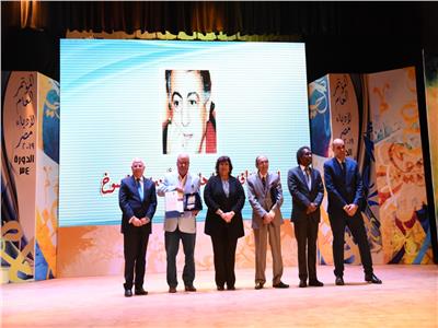 وزيرة الثقافة ومحافظ بورسعيد يفتتحان مؤتمر «أدباء مصر»