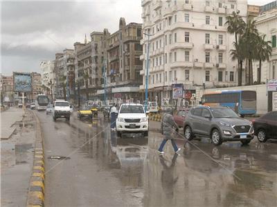 مياه الأمطار أغرقت شوارع الأسكندرية