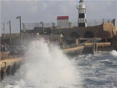 لليوم الثاني..غلق بوغاز مينائي الإسكندرية والدخيلة بسبب الطقس السيئ