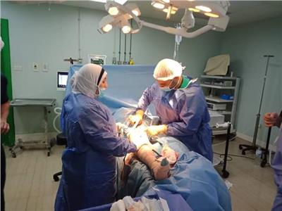 إجراء 4 عمليات تغيير مفاصل مجانية بمستشفى رشيد