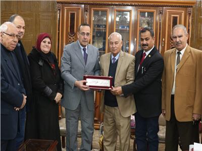 شوشة يؤكد على دعم العملية التعليمية في سيناء 