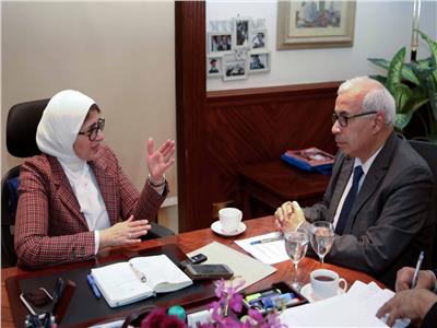 وزيرة الصحة خلال حوارها مع رئيس تحرير وكالة الشرق الأوسط الأستاذ علي حسن