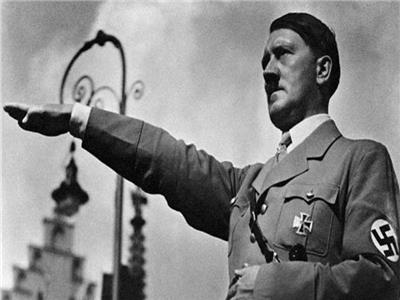  متحف التاريخ الألماني يحصل على لوحة "هتلر فى الجحيم" 