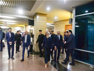 وزيرة الصحة د.هالة زايد بالحجر الصحي في مطار القاهرة