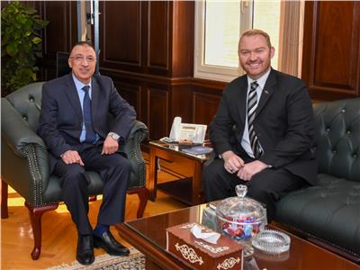 محافظ الإسكندرية يبحث سبل تعزيز العلاقات مع سفير نيوزيلندا